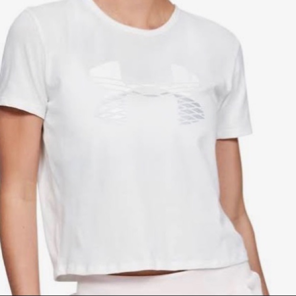 Under Armour cropped tshirt